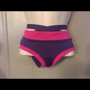 Pole shorts by pole active